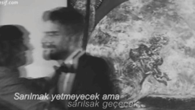 Sevgilimi sürekli özlüyorum, ondan kopmak istemiyorum. Aşkımı nasıl daha da fazla belli edebilirim?