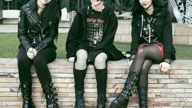Gothic tarzını beğeniyor musunuz? Gothicler hakkında ne düşünüyorsunuz?