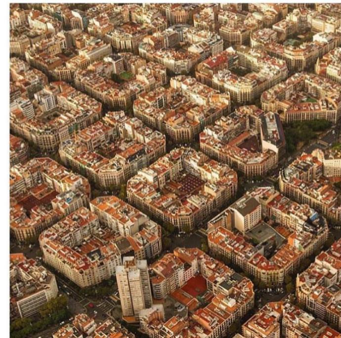 Kuş bakışı barcelona neye benziyor ?