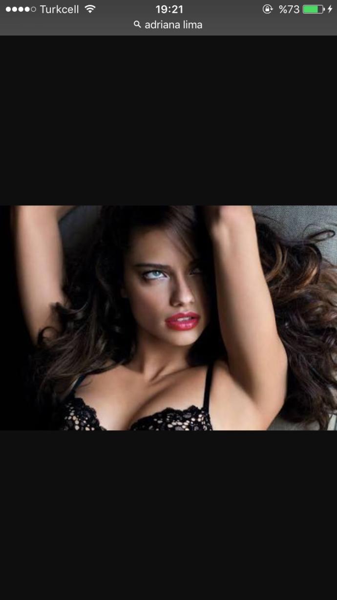 Adriana Lima mı Barbara Palvin mi?