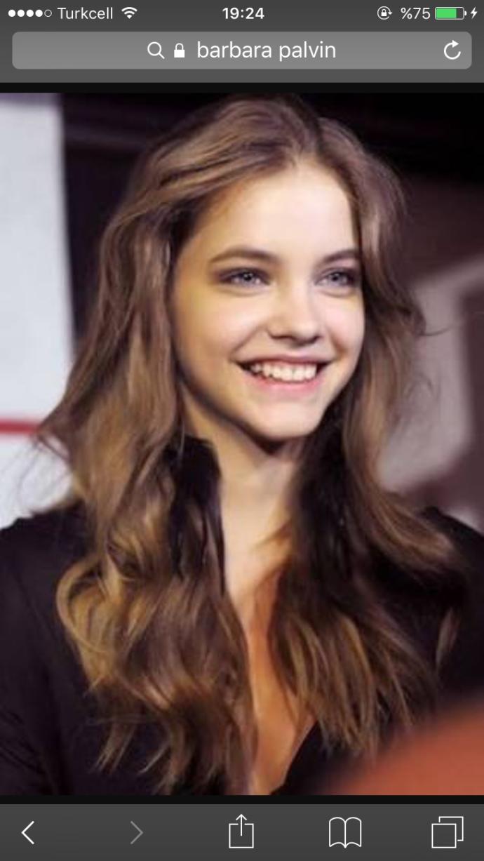 Adriana Lima mı Barbara Palvin mi?