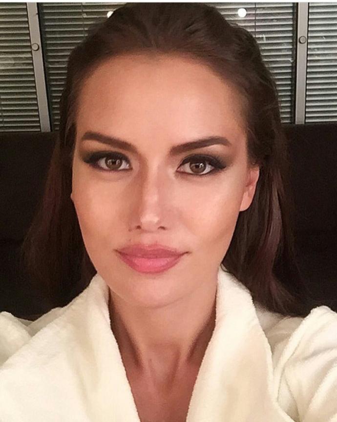 Fahriye evcen mi, Sinem kobal mı?