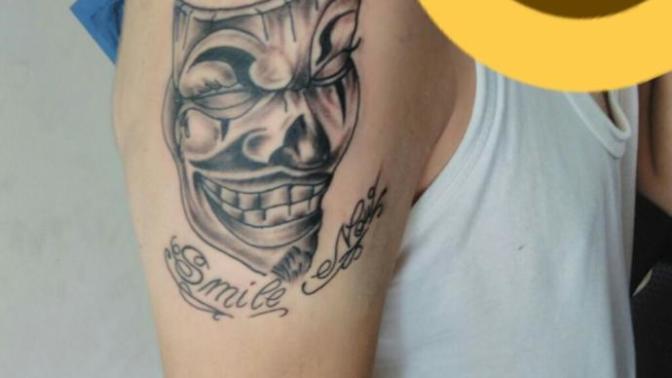 Bordo bereli olmam için dövme sorun olurmu?