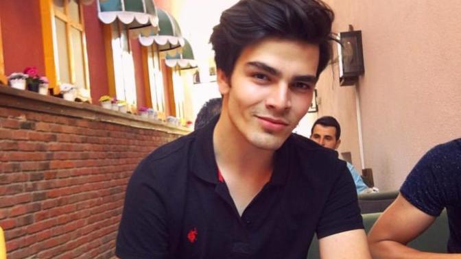 Instagram fenomeni eren aksoyu yakisikli buluyormusunuz?
