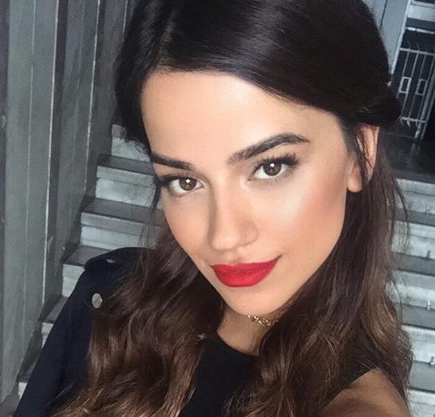 Instagram güzel kızları size göre kimler?