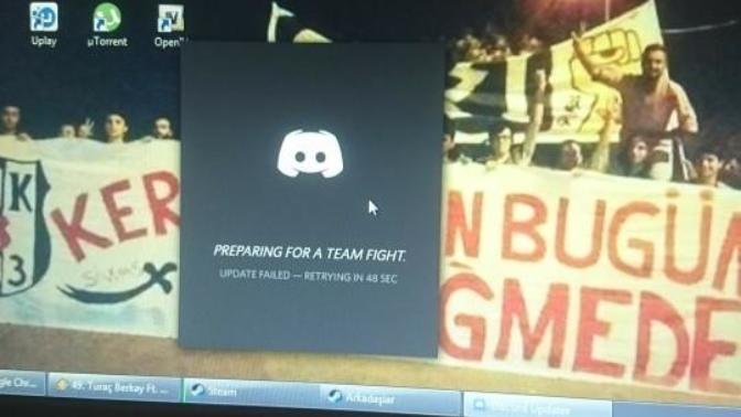 Discord kullananlar  bir  bakın yaa?