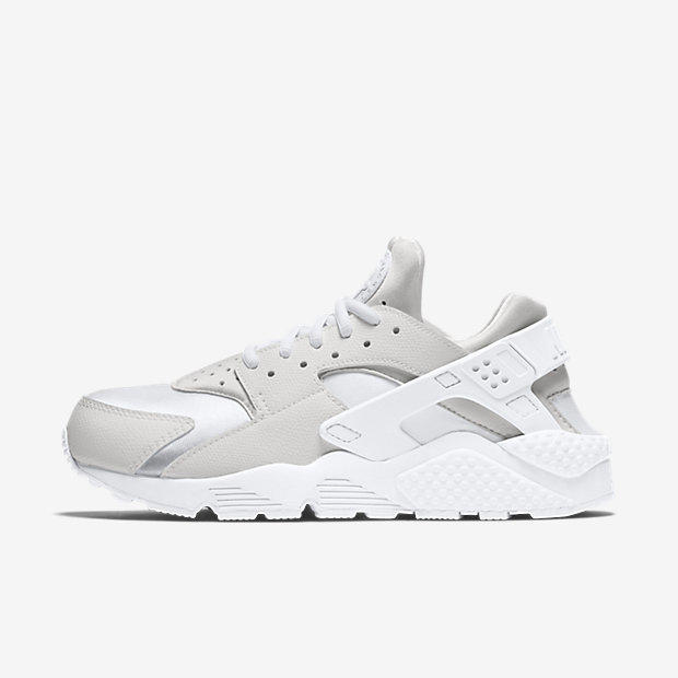 Nike Huarache almak istiyorum sizce muhteşem değiller mi?