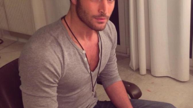 Kızlar, Nick Bateman size laf atsa ne yaparsınız?
