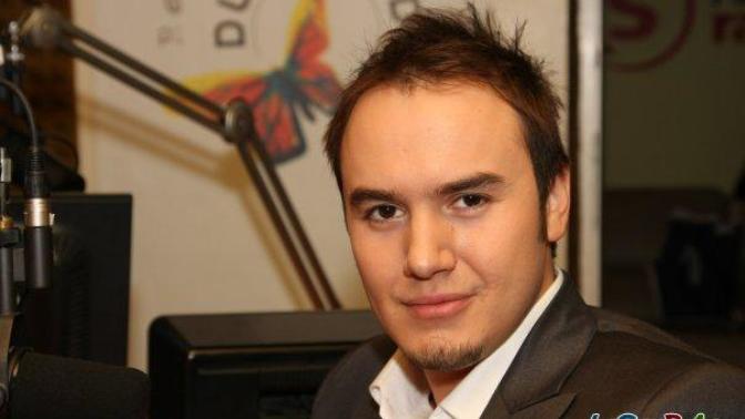 Mustafa ceceli saçına ne yaptı?