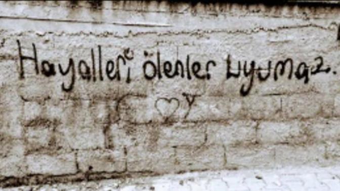 Sadece Biraz Huzur Ve Sakinlik İstiyorum, Size Neşeli Hayatlar, Tabi Böyle Bişey Mümkünse?