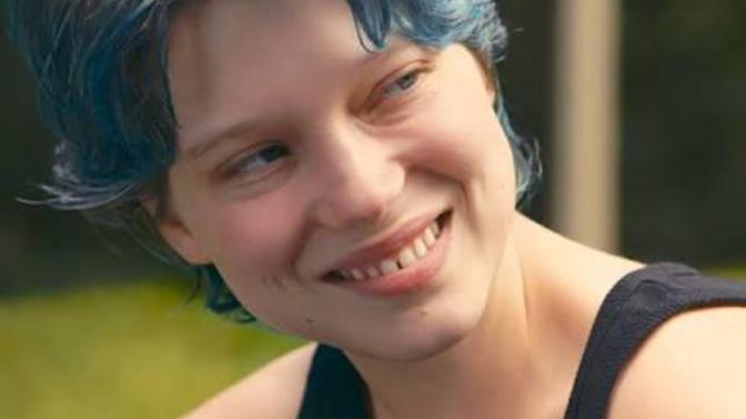 Mavi en sıcak renktir adlı filmdeki şu lezbiyen karakterini tanıyor musunuz?