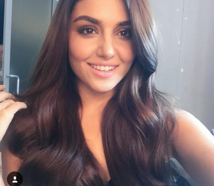 Hande Erçel önceden manken miydi?