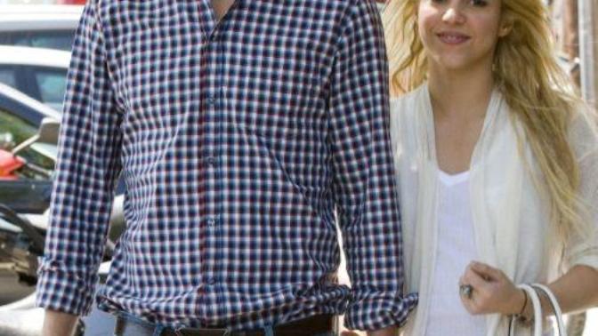 Shakira eşinden 10 yaş büyükmüş,. Hiç göstermiyor değil mi?