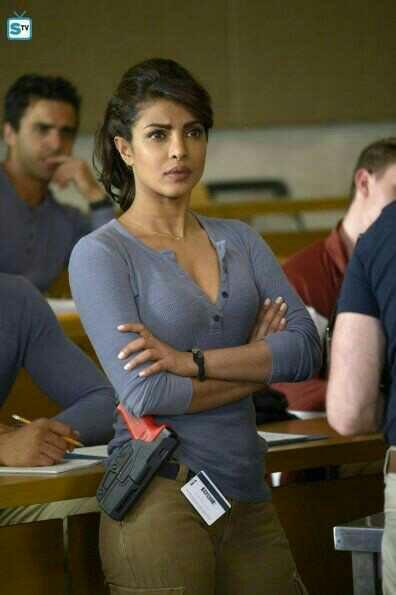Priyanka Chopra sizce güzel mi??