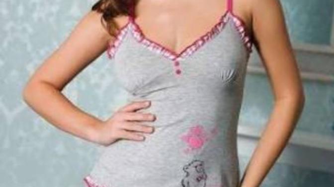 Geceleri bu tarz kıyafetlerle uyuyorum diye eşim memnun değil. "Daha seksi giyin" diyor, haklı mı?