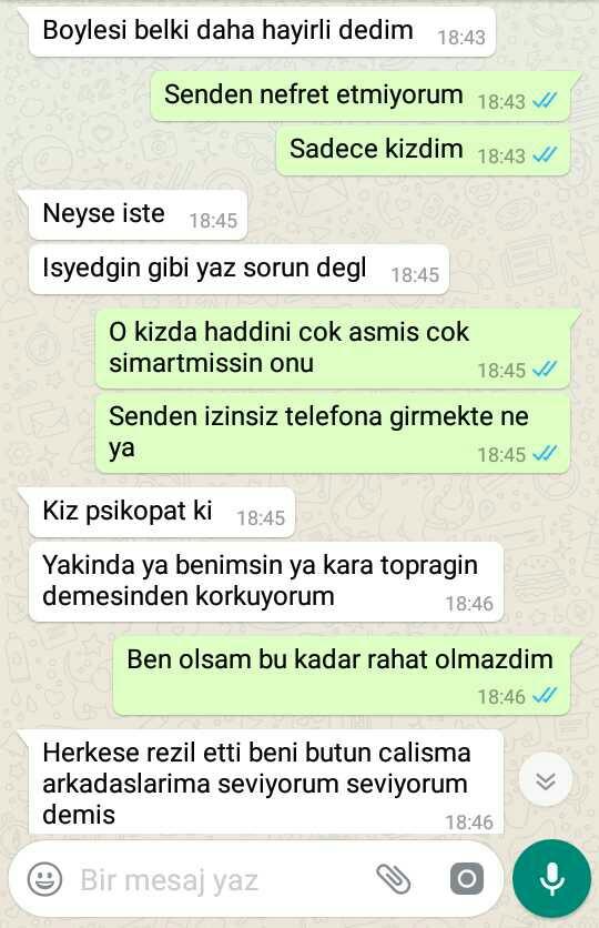 sizce yazar mı bana ? benden vazgecip bir anda siler mi ya 😔??