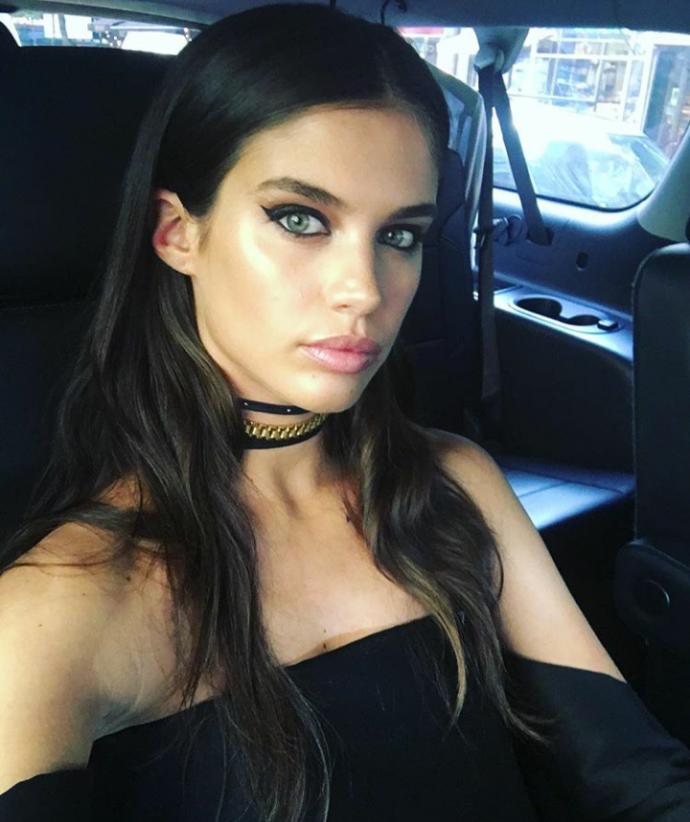 Sara Sampaio mu Elsa Hosk mu Daha güzel 😍?