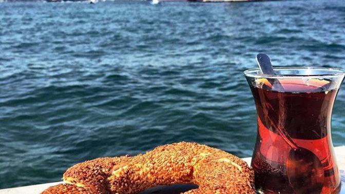 Günaydın millet çay var mı çay?