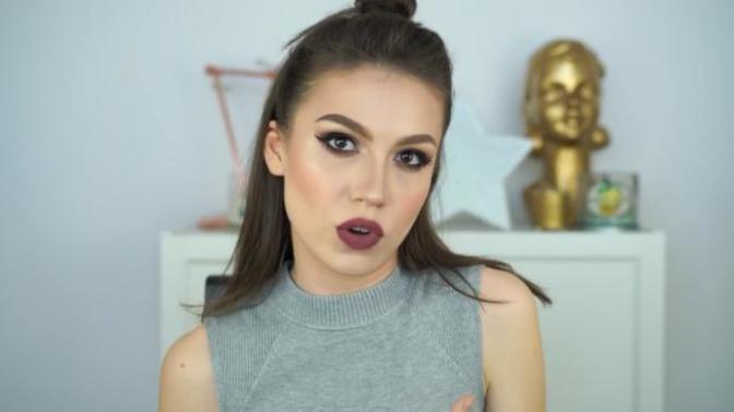 Duygu Özaslan makyajlı ve makyajsız hali farka bakar mısınız? Ben de mi makyaja başlasam?