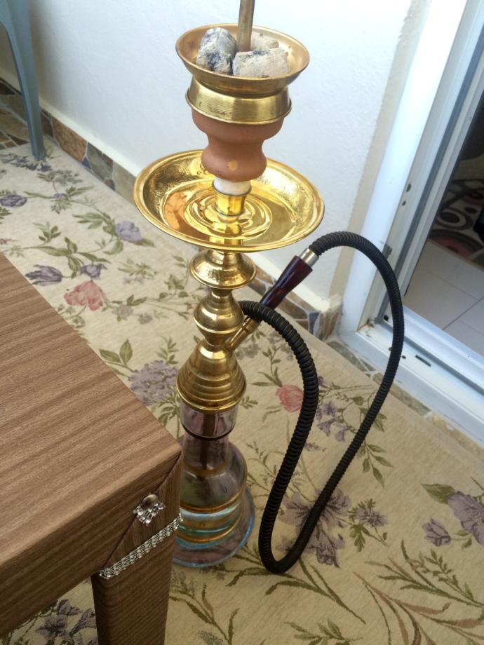 Bu pazar günü sizi balkonda nargile içmeye davet etsem ne tepki verirsiniz?