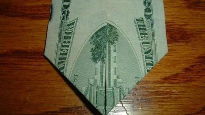 20 doları katladığınızda ortaya patlayan ikiz kule görüntüsünün çıktığını biliyor muydunuz?