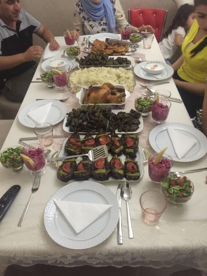 "Bayram sofrasını en güzel ben hazırlarım" diyorsan, yarışmamıza katılıp gözümüze bayram ettirmeye ne dersin?
