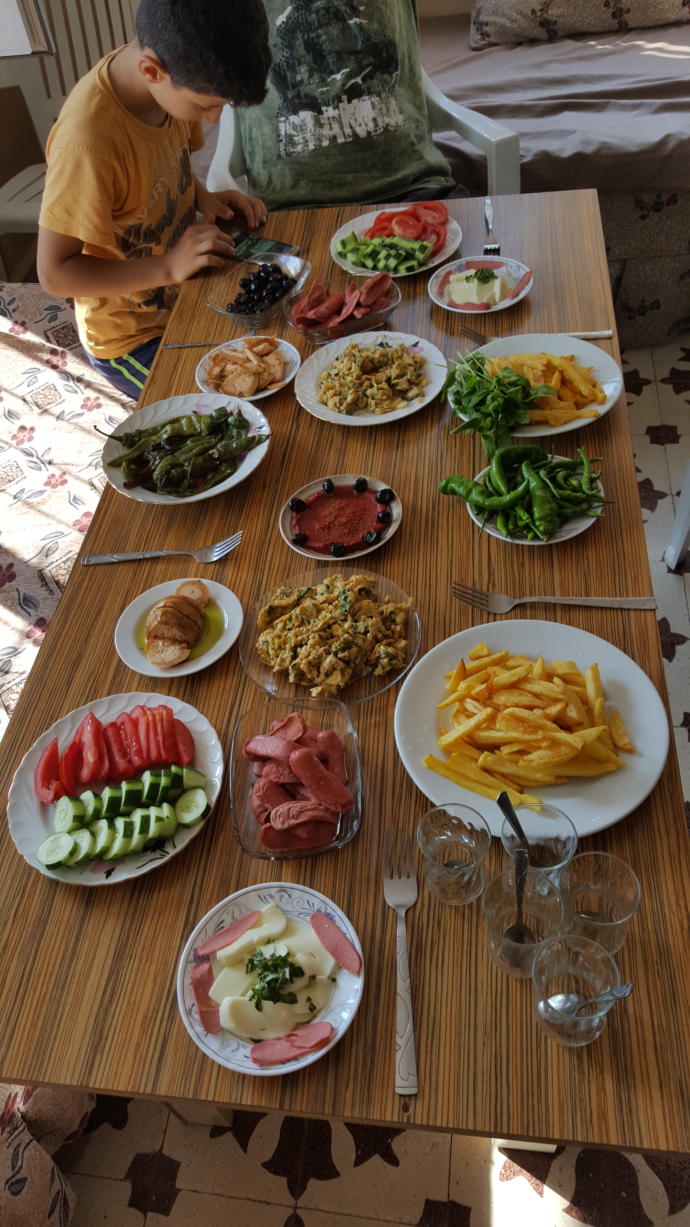 "Bayram sofrasını en güzel ben hazırlarım" diyorsan, yarışmamıza katılıp gözümüze bayram ettirmeye ne dersin?