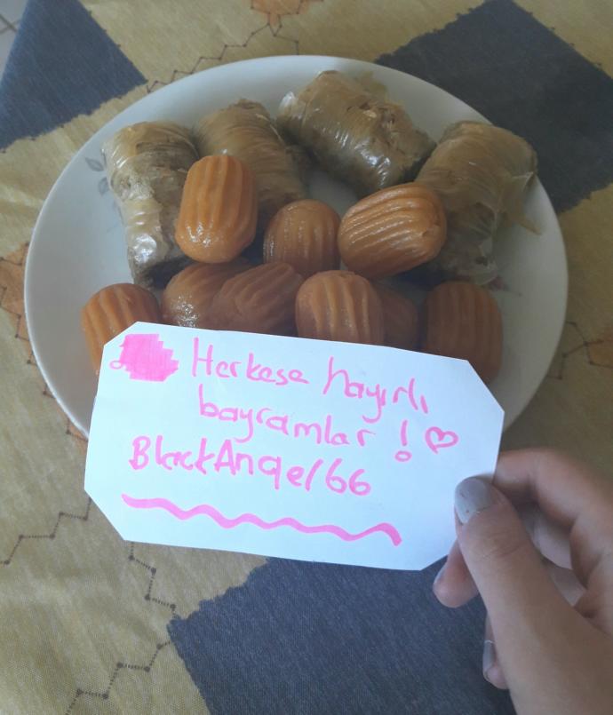 "Bayram sofrasını en güzel ben hazırlarım" diyorsan, yarışmamıza katılıp gözümüze bayram ettirmeye ne dersin?