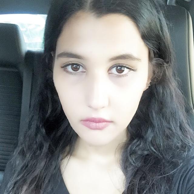 Bu kızın koskoca kerim sabanci ile ne isi olur?
