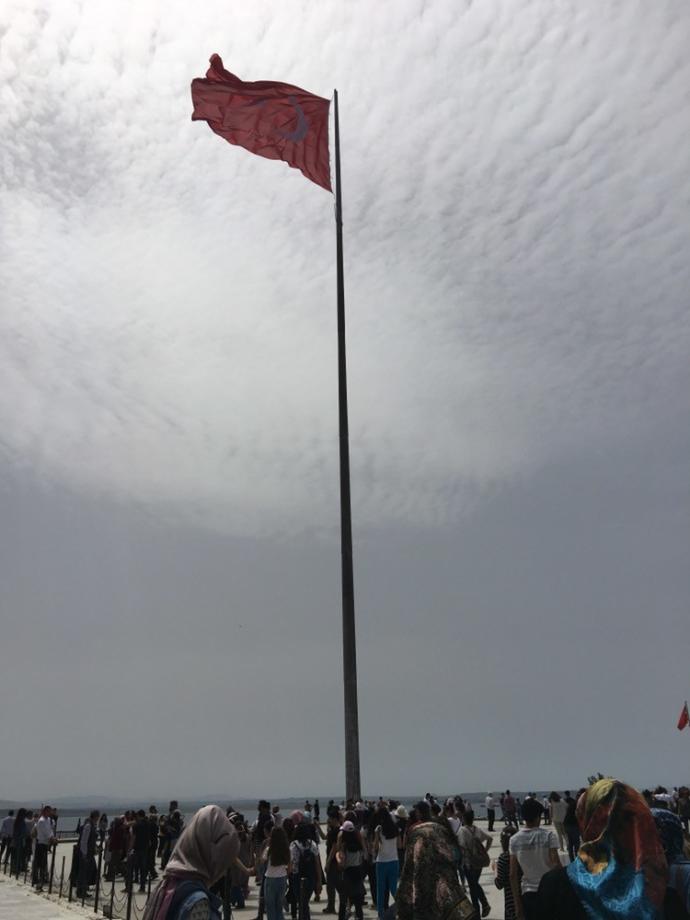 Çanakkale'deki şehitliğin, mezar taşlarının tamamen sembolik olduğunu biliyor muydunuz?