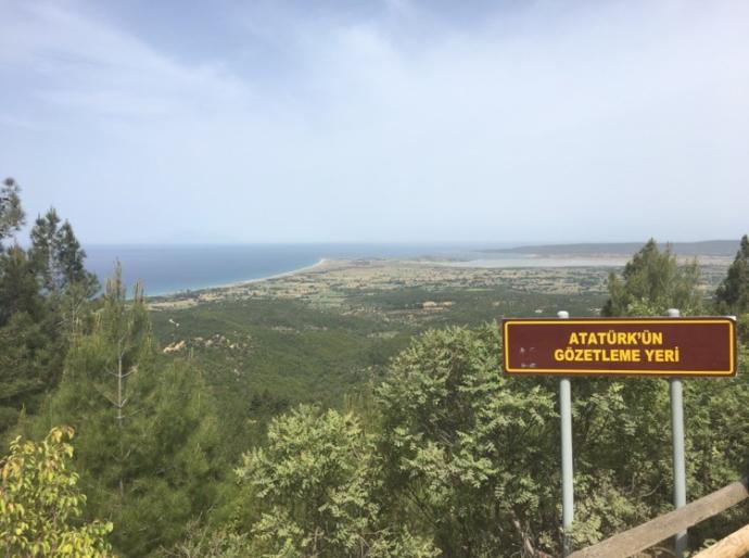 Çanakkale'deki şehitliğin, mezar taşlarının tamamen sembolik olduğunu biliyor muydunuz?