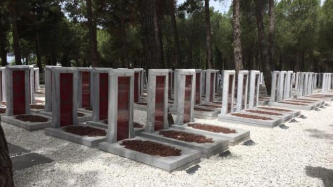 Çanakkale'deki şehitliğin, mezar taşlarının tamamen sembolik olduğunu biliyor muydunuz?