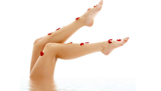 Kızlar, bacaklarınızdaki tüyleri almadan önce peeling yapıyor musunuz?