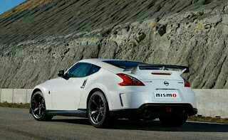 Dünyanın en hızlı arabası Nissan Gtr ,Havası  bir  başka tabi kim ister hediye etmemi😃?