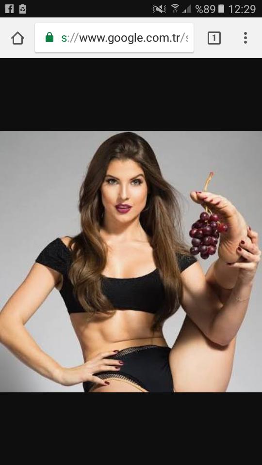 Amanda cerny mi ? Inna mı?