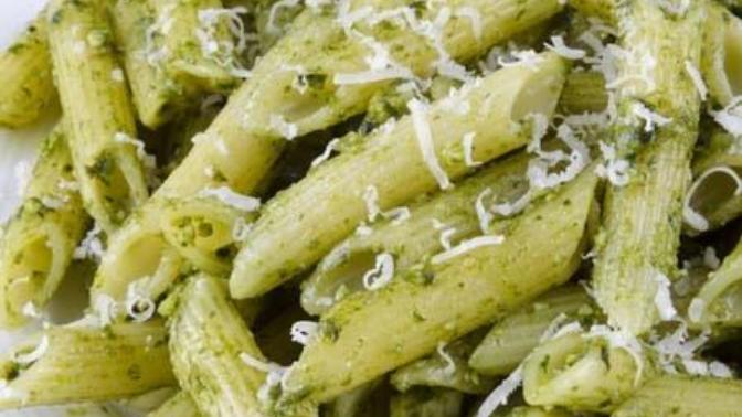 Pesto sos tadı nasıl? Pesto soslu makarna sever misiniz?