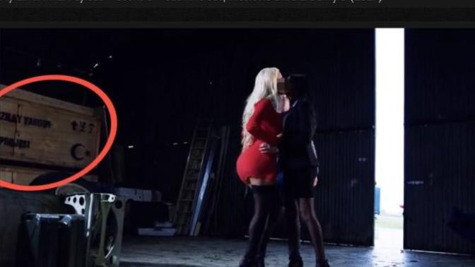 Kızılay Yardım Kolileri P... rno.. Film de Kullanılmış. Ne diyorsunuz?