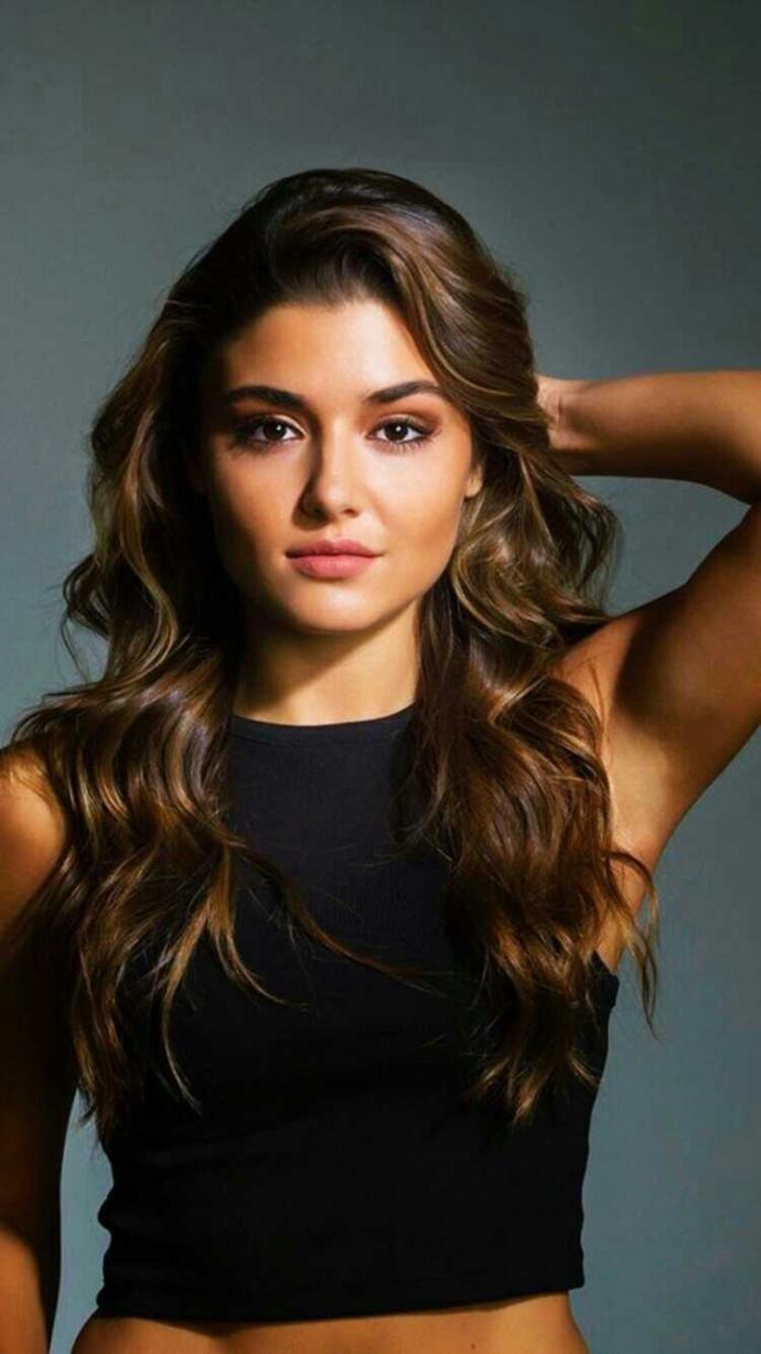 Hande Erçel, Alie Haze ye benziyor mu??