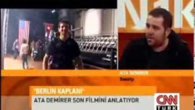 Ata Demirer mi Cem Yılmaz mı?