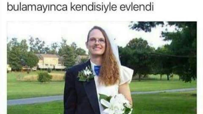 Arkadaşlar, kendisiyle evlenen var mı?