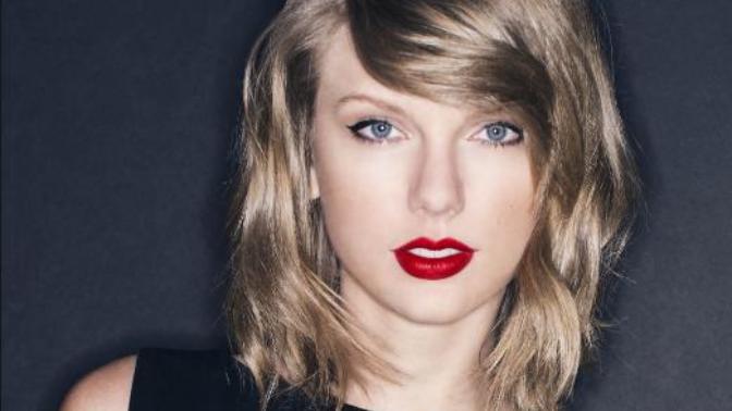 Taylor Swift mi Adriana Lima mı?