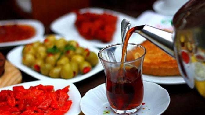 Kahvaltıda çay, illa ha olmazsa olmazlarınızdan mı?
