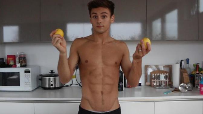 Gay erkek mi hetero erkek mi genel olarak daha seksidir?
