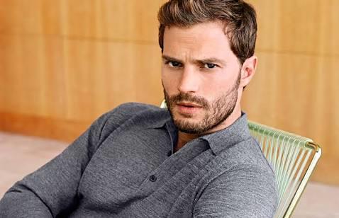 Kızlar, Jamie dornan sizce yakisikli mi,neden yakisikli ,neresi bu kadar çekici?