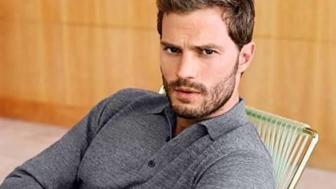 Kızlar, Jamie dornan sizce yakisikli mi, neden yakisikli , neresi bu kadar çekici?