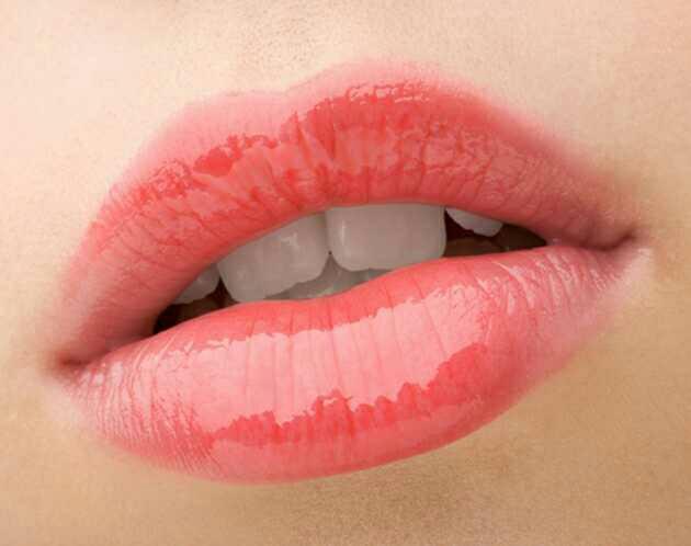 Beylerr, bir kadında doğal dolgun dudak görünce ilk aklınıza ne geliyor? 👄👄👄??