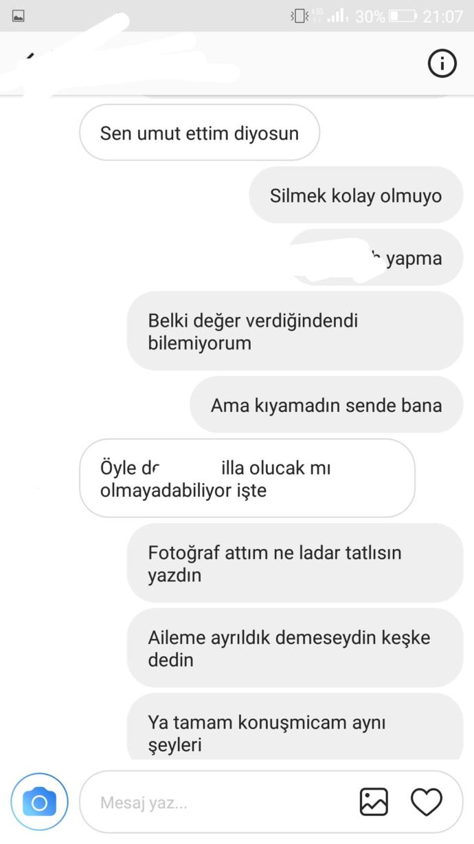 Sevgilimin eski sevgilisiyle mesajları? Nolur bakın çıldırıcam?