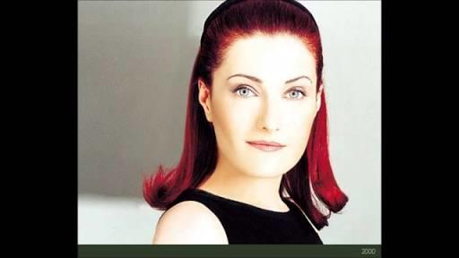 Candan Erçetin aşırı güzel değil mi? Dünyanın en güzel kadını mı belki de?