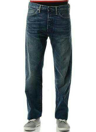 Erkekte jean bol mu olmalı dar mı??