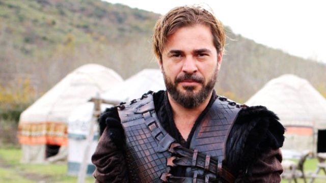 Engin Altan Düzyatan'ın Oyunculuğunu Nasıl Buluyorsunuz?